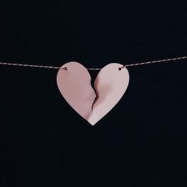 image about What is it like to experience an abusive relationship?